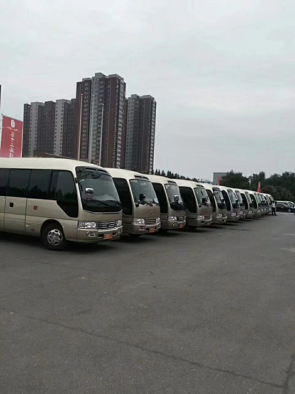 鄭州豐田考斯特出租租賃就找鄭州中原旅游大巴汽車出租 鄭州豐田考斯特出租租賃就找鄭州中原旅游大巴汽車出租
